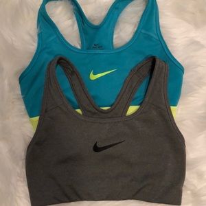 NEVER WORN lot of 2 xs Nike spots bras